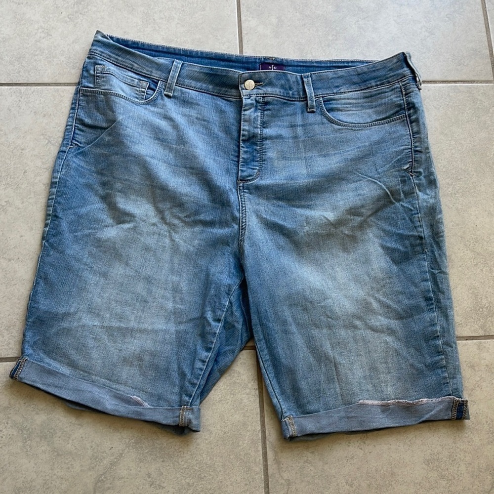 New York Light Washed Denim Shorts.